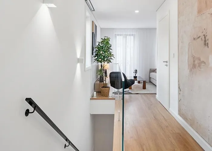 Brand New Luxurious 2-bedroom Duplex