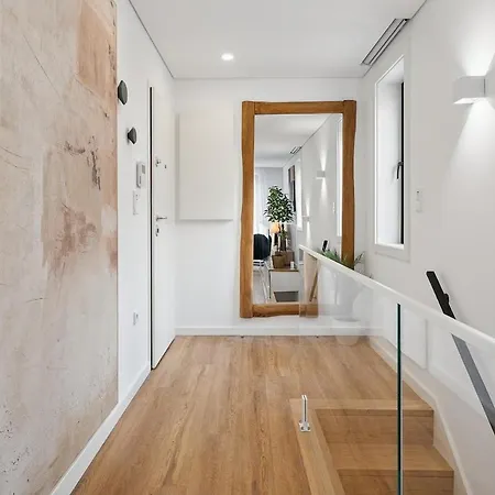 Brand New Luxurious 2-bedroom Duplex *