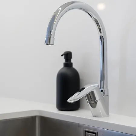 Brand New Luxurious 2-bedroom Duplex アパート ポルト