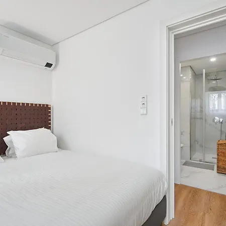 Brand New Luxurious 2-bedroom Duplex Lejlighed *