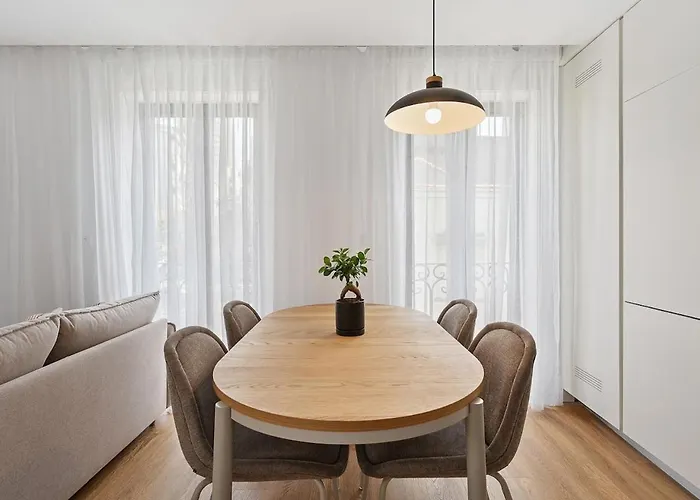 Brand New Luxurious 2-bedroom Duplex Porto