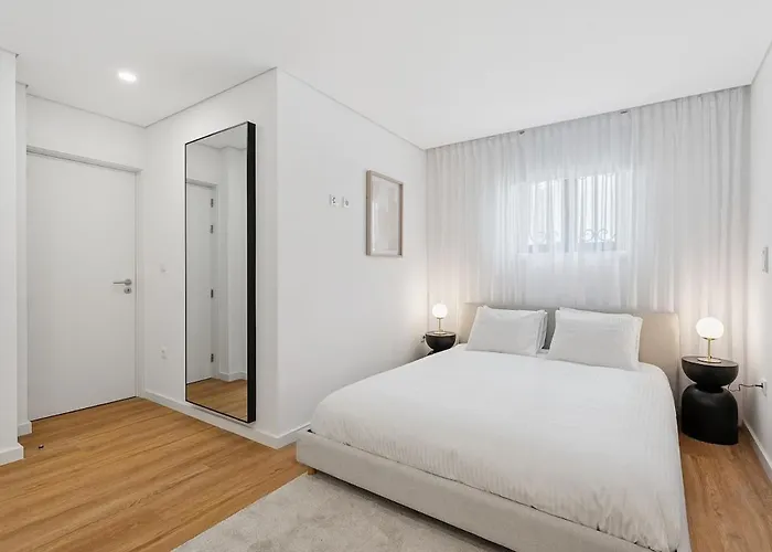 Brand New Luxurious 2-bedroom Duplex * Porto