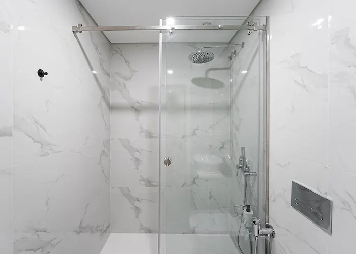 Brand New Luxurious 2-bedroom Duplex Porto