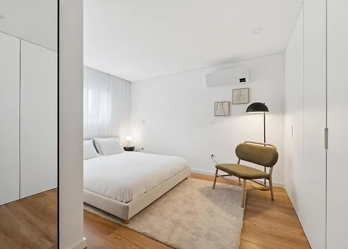 Brand New Luxurious 2-bedroom Duplex * Porto