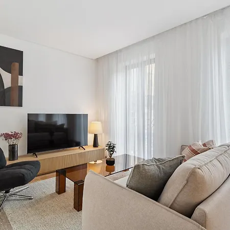 Lägenhet Brand New Luxurious 2-bedroom Duplex